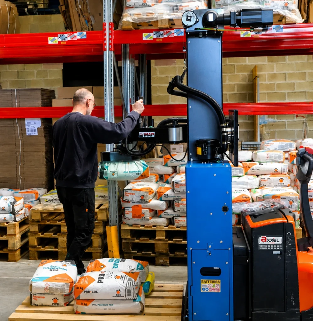Neoditech Mobile Order Picker handling 25 kg glue bags using a bag suction cup