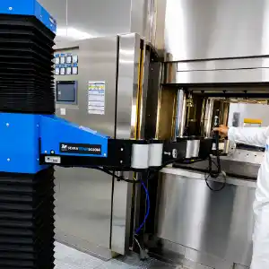 Neoditech SCARA industrial manipulator arm in the pharmaceutical industry